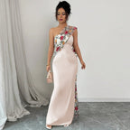 Getailleerde rugloze strapless jurk met contrasterende details voor dames