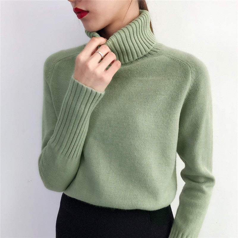 Women’s Winter Cashmere Turtleneck Sweater