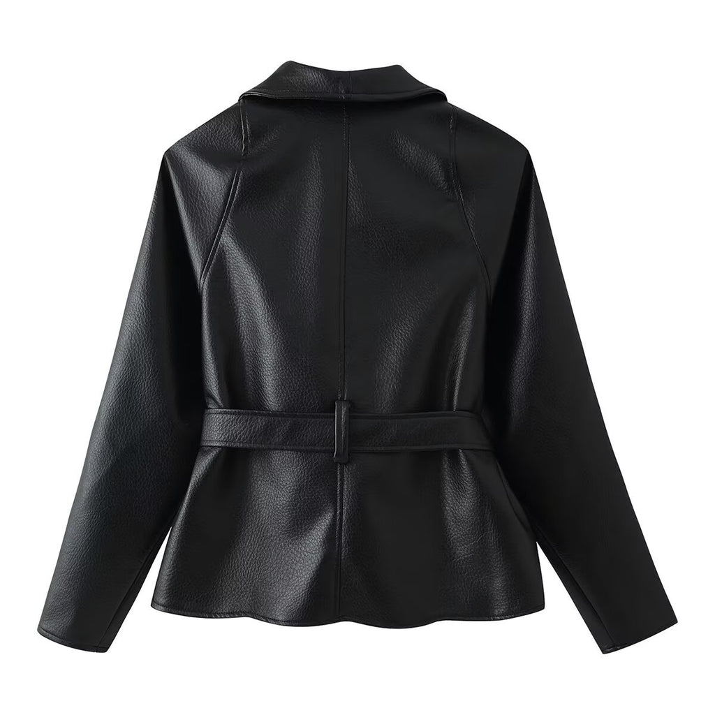 Wearing a PU leather jacket with a belt for women